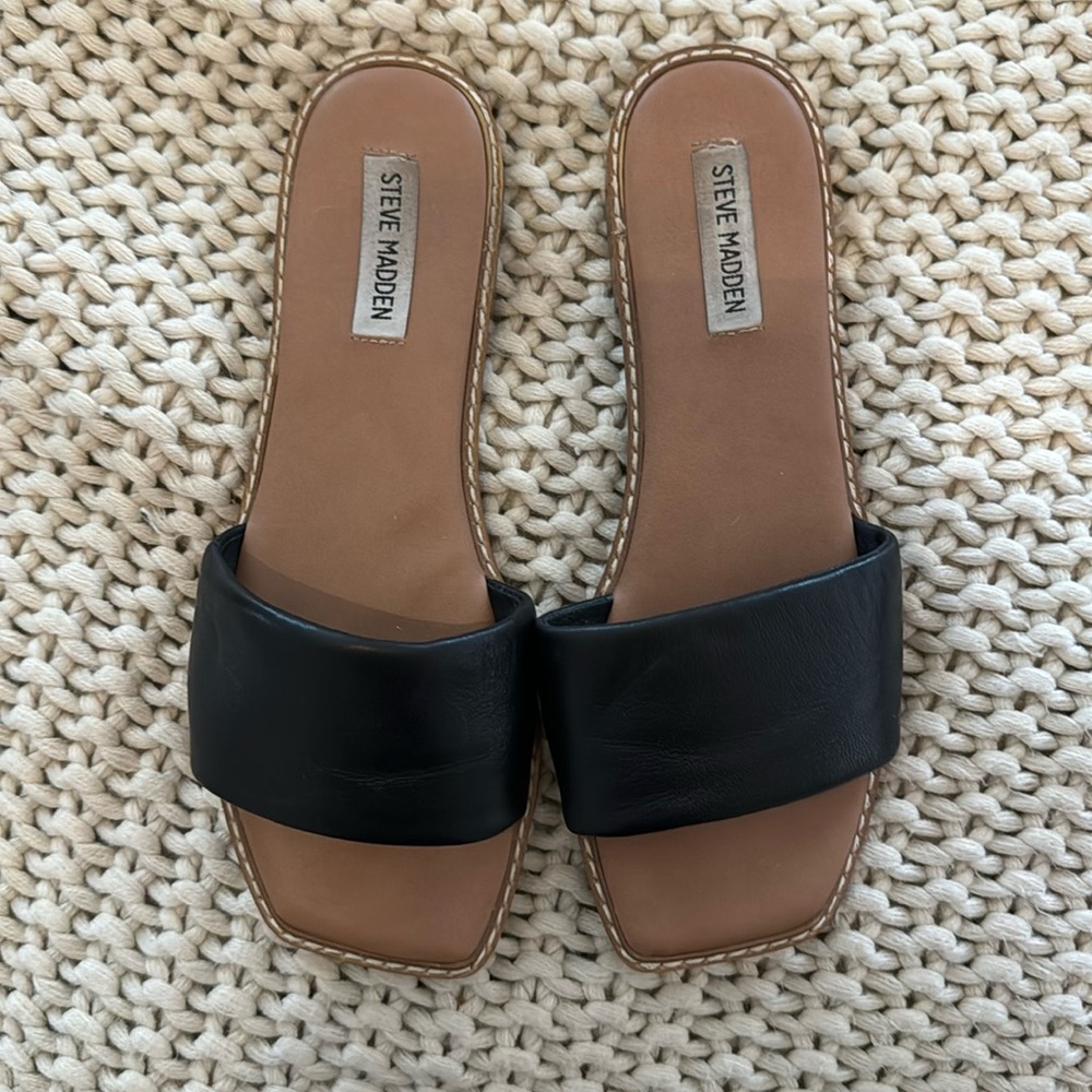 Steve Madden Black Leather Slide Sandals Size 8.5